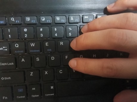1000000195